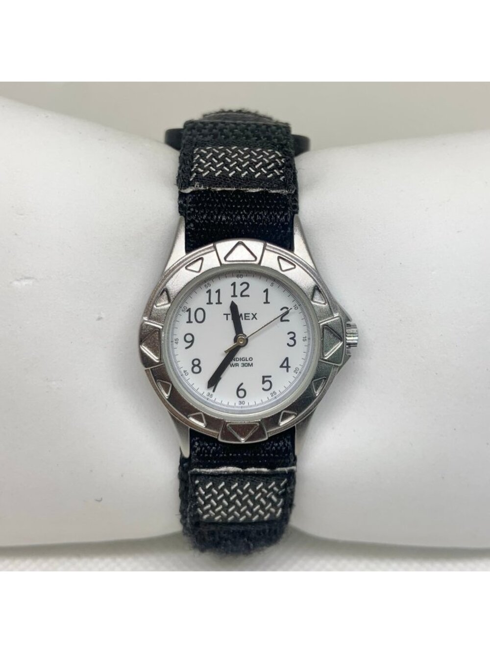 Timex indiglo kids watch quartz silver tone 27mm WR30M black up to 7” running